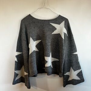 Star Patterned Gray & white sweater with bell sleeves